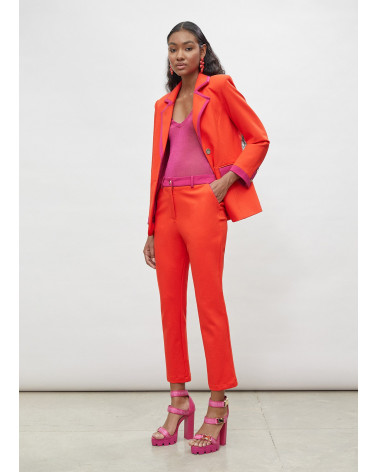 Pantalon orange avec détails