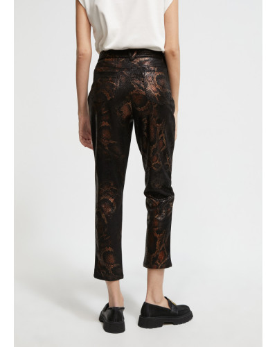 pantalon effet peau de serpent