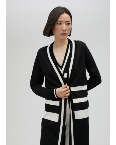 Cardigan long en maille bicolore.