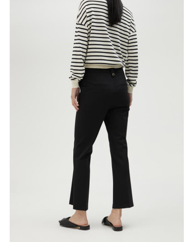 Pantalon slim noir évasé