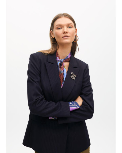 VESTE RAYÉE AVEC DÉTAIL BIJOU