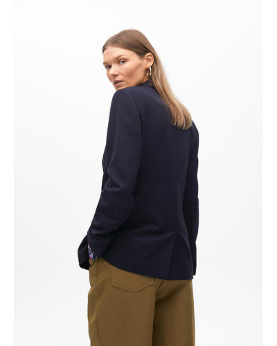 VESTE RAYÉE AVEC DÉTAIL BIJOU