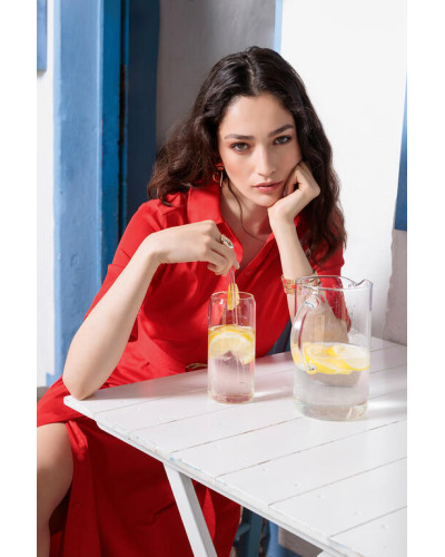 Robe midi à jupe évasée