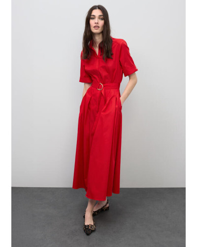 Robe midi à jupe évasée