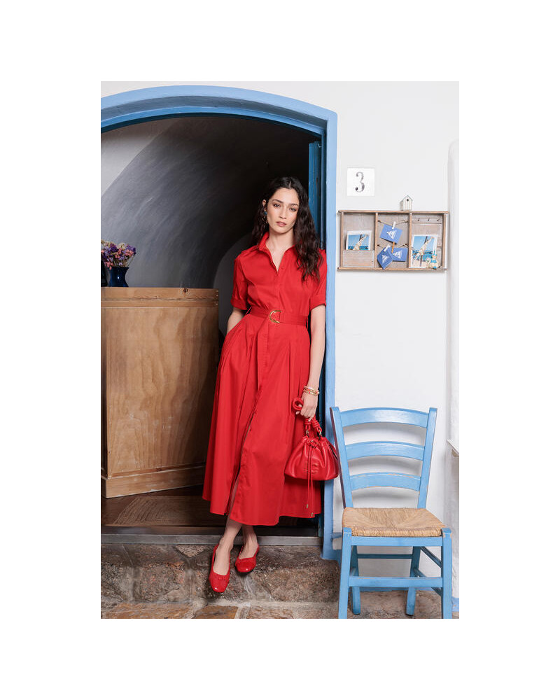 Robe midi à jupe évasée