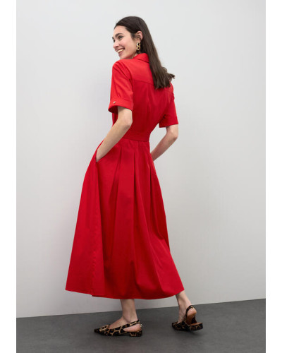 Robe midi à jupe évasée