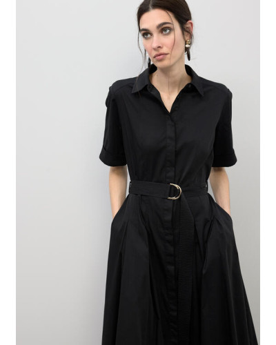 Robe midi à jupe évasée
